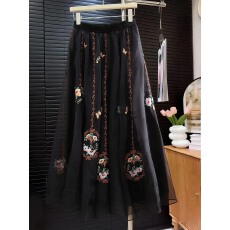 批发中国风女装2026年夏季新宽松改良复古文艺A字飘逸绣花黑色<b class='q'>半身裙</b>