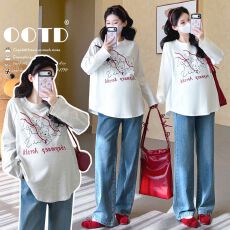 批发实拍2026秋季新款孕妇<b class='q'>休闲</b>时尚甜美印花宽松T恤