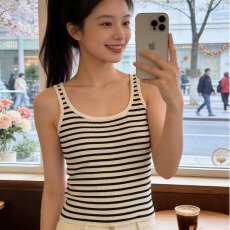 批发U领薄款冰丝针织<b class='q'>吊带</b><b class='q'>背心</b>女夏季遮副乳<b class='q'>打底</b>修身内搭外穿无袖上衣