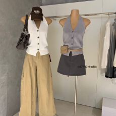 批发设计感 V领针织复古宽松显瘦露耆挂脖背心