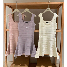 批发miu系小洋裙小香风针织<b class='q'>连衣裙</b>收腰U领短裙