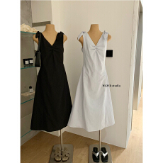 批发韩系简约百搭V领<b class='q'>蝴蝶结</b>无袖显瘦<b class='q'>连衣裙</b>