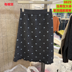 2026秋季新款韩版宽松显瘦高腰波点木耳边羊毛针织半身裙女