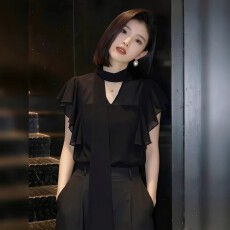 批发2026夏季新款法式气质减龄<b class='q'>轻熟</b>优雅风高级感黑色小飞袖飘带上衣女