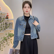 批发女短款正常袖常规休闲风短<b class='q'>外套</b>蓝色<b class='q'>时尚</b>春款女装上衣