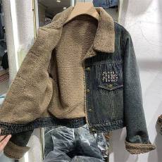 批发欧货<b class='q'>牛仔</b>外套女加绒港风字母<b class='q'>夹克</b>秋冬新款羊羔毛内里派克服潮