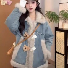 批发浅蓝色毛领美式复古毛毛拼接牛仔<b class='q'>外套女</b>冬季加绒加厚宽松保暖棉服