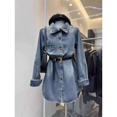 批发水洗蓝加绒牛仔衬衫女外套秋<b class='q'>冬</b>外穿复古高级感金扣加厚配腰带衬衣