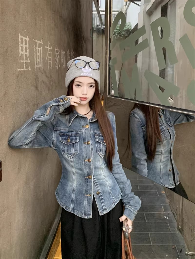 레트로 파란색 긴팔 셔츠 여성 코트 봄 몸매 가꾸기 허리 수축 슬림해 보이는 데님 셔츠 디자인 센스 품격 맨위