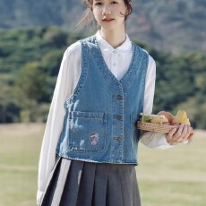 批发刺绣牛仔马甲女上衣秋季外搭宽松休闲百搭<b class='q'>短</b>款无袖坎肩显瘦小外套