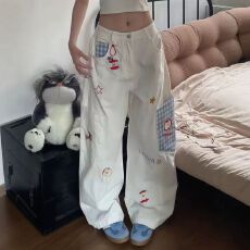批发美式趣味苹果小狗刺绣阔腿<b class='q'>牛仔裤</b><b class='q'>女童</b>宽松直筒<b class='q'>梨形</b>身材牛仔阔腿裤