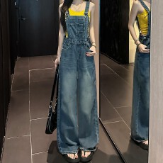 批发美式复古破洞牛仔背带裤女夏季新款设计感宽松工装连体<b class='q'>阔</b><b class='q'>腿</b>拖地裤