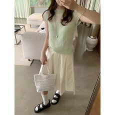 批发韩系温柔甜美风薄款微透卷边短袖针织衫女夏季<b class='q'>新款</b>圆领显瘦上衣