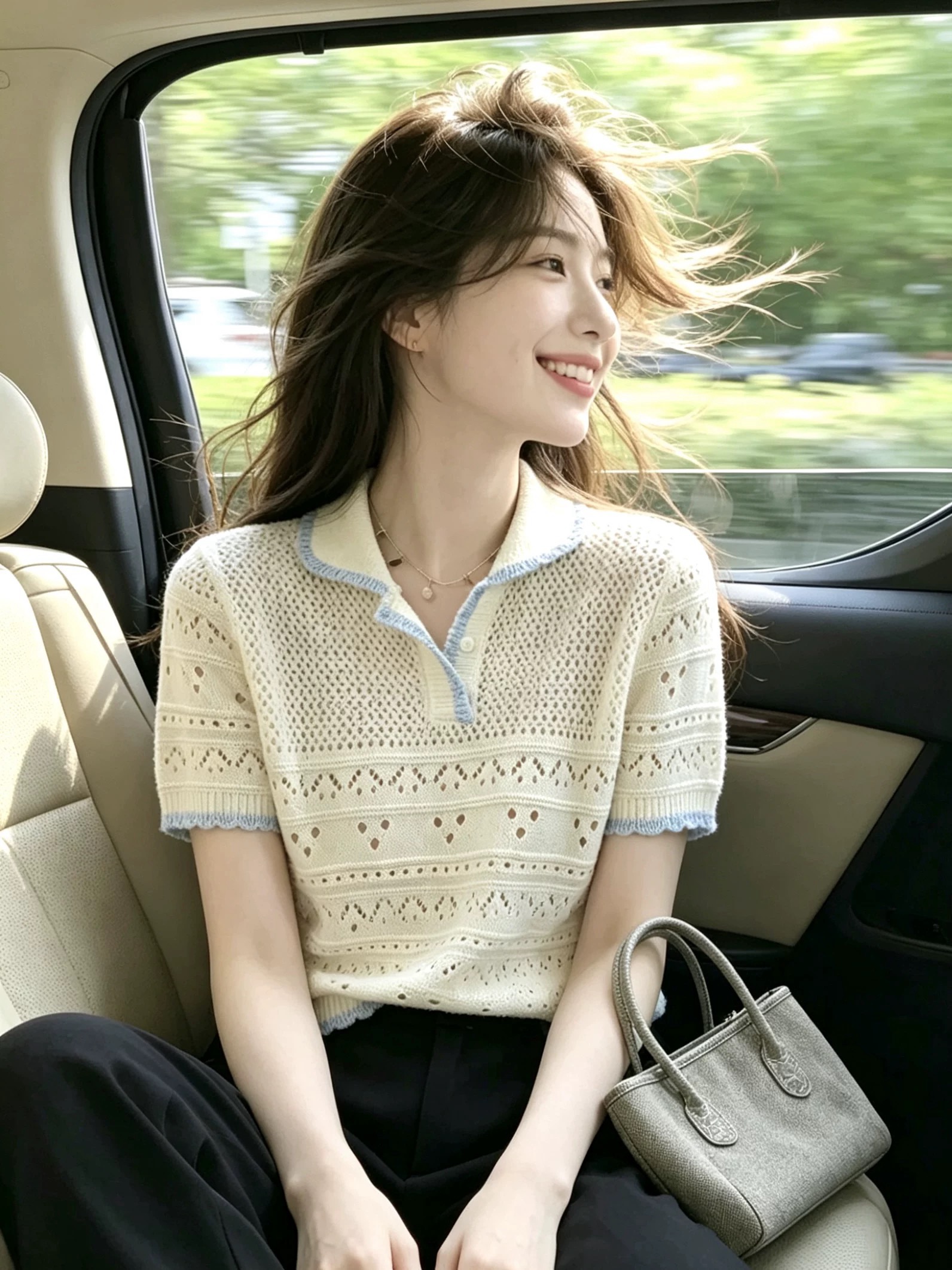 프랑스식 배색 작은 청신 칼라 측면 홀로우 아웃 자수 니트 스웨터 여성 여름 새로운 반팔 디자인 센스 연령 감소 맨위