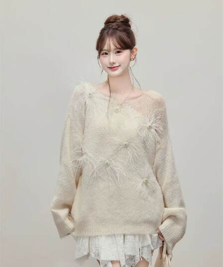 부드러운 고급 센스 비즈 박기 깃털 꽃 홀로우 아웃 풀오버 스웨터 여자 2026 가을 익스트림 제인 라운드 넥 긴팔 니트 스웨터