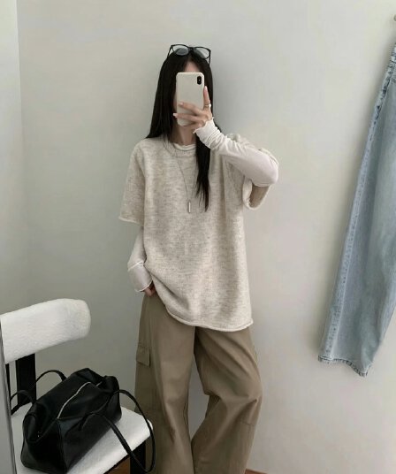 한 부서 느긋한 라운드 넥 반팔 니트 맨위 여성 가을 루즈핏 볼륨 측면 부드러운 찹쌀 단색 다용도 기초 섹션 스웨터