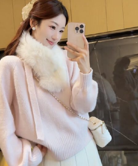 부드러운 바람 3 차원 꽃 라운드 넥 스웨터 오픈 가디건 여성 2026 새로운 가을 겨울 디스플레이 화이트 고급 센스 니트 스웨터 맨위