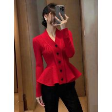 批发2026春新款超好看的法式针织衫<b class='q'>通勤</b>气质减龄穿搭红色开衫上衣女
