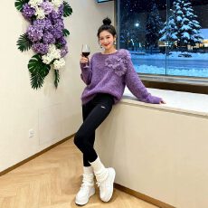 批发紫色立体花朵针织毛衣女春秋季大码<b class='q'>胖</b><b class='q'>mm</b>独特漂亮宽松软糯百搭上衣