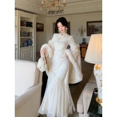 批发Blovelan暖玉浮光 新中式立领盘扣毛毛袖口绝美流苏裙摆<b class='q'>旗袍</b>