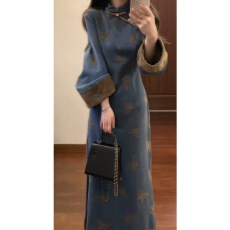 批发新中式国风复古高级感改良<b class='q'>旗袍</b><b class='q'>连衣裙</b>秋冬季民国风牛仔长裙9829