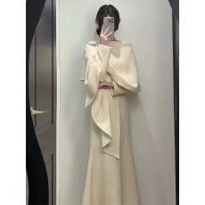 批发清冷富家千金感穿搭高级感<b class='q'>复古</b>披肩打底连衣裙气质两件套装2025冬