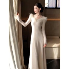 批发秋<b class='q'>冬</b>温柔富家千金感气质长裙重要场合巨好看轻熟小香风白色连衣裙