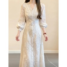 批发高级感巨好看早春白色掐腰连衣裙2026新款<b class='q'>韩</b>系温柔<b class='q'>风</b>气质蕾丝长裙