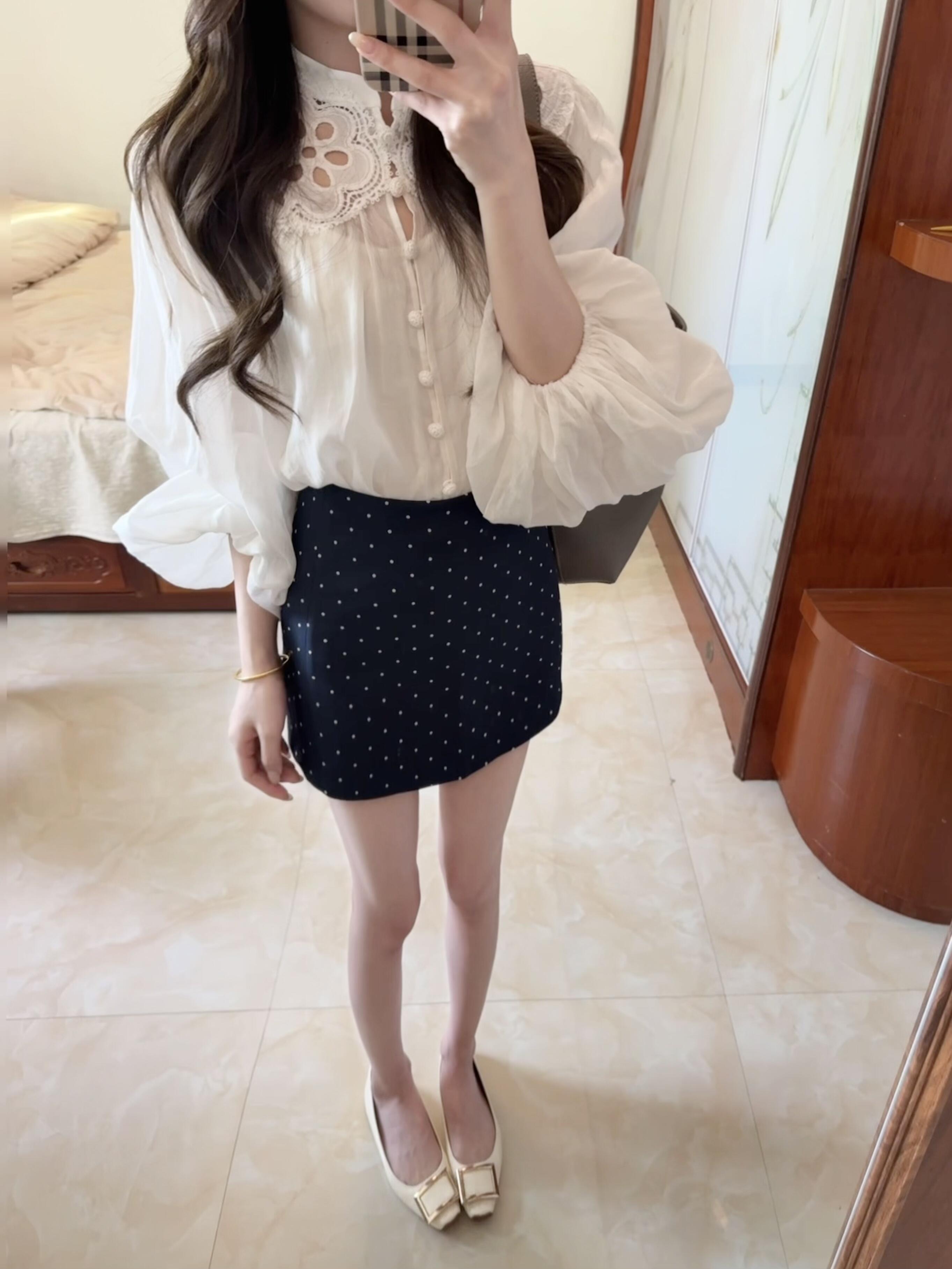 프랑스식 부드러운 바람 세트 블라우스 자이언트 잘 생긴 ~ 중 투피스 세트 봄 새로운 출퇴근 슬림해 보이는 도트 무늬 반신 스커트