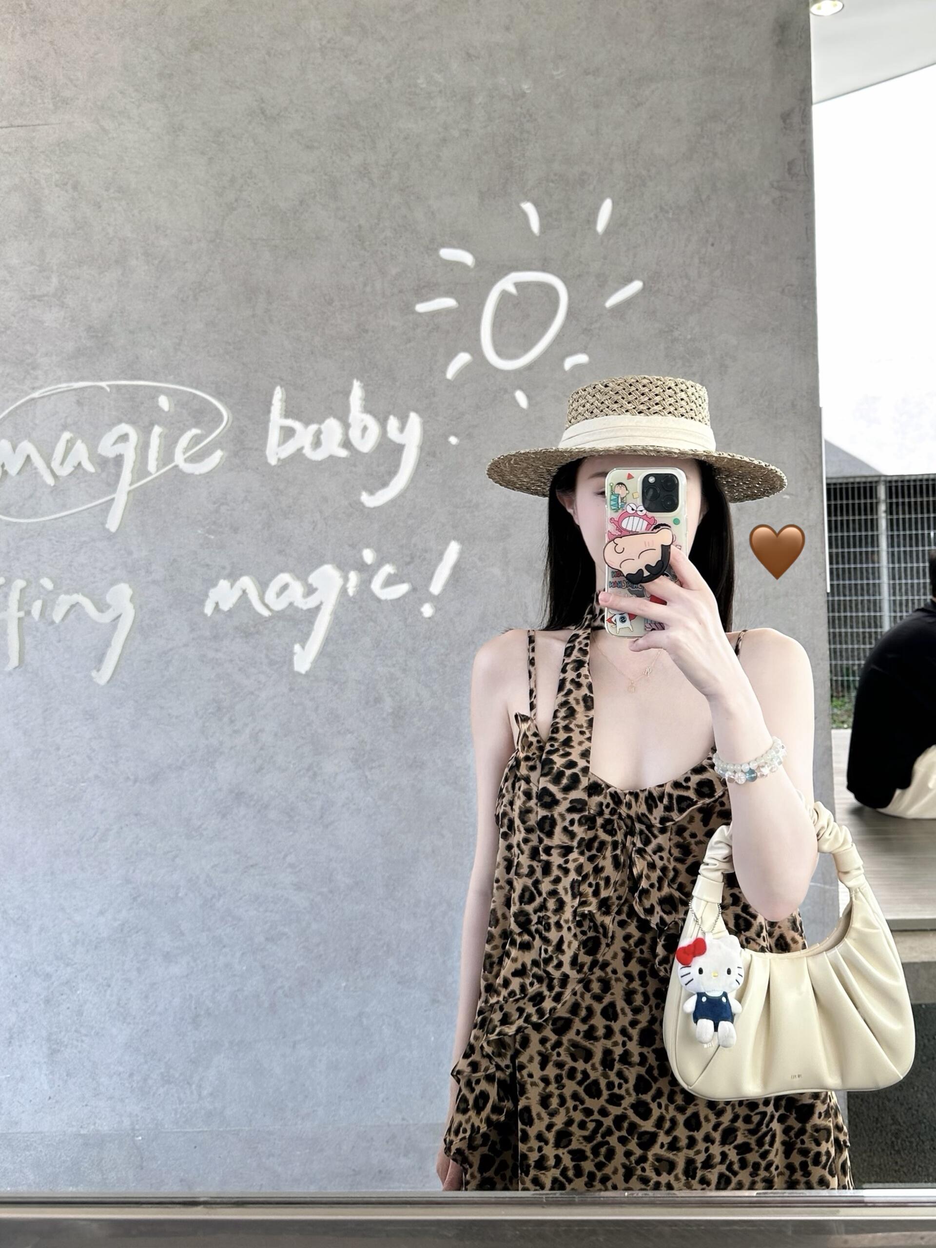 달콤한 차가운 핫걸 레오파드 무늬 리본 조끼 슬립 여성 의류 여름 디자인 센스 레트로 프릴 루즈핏 민소매 맨위