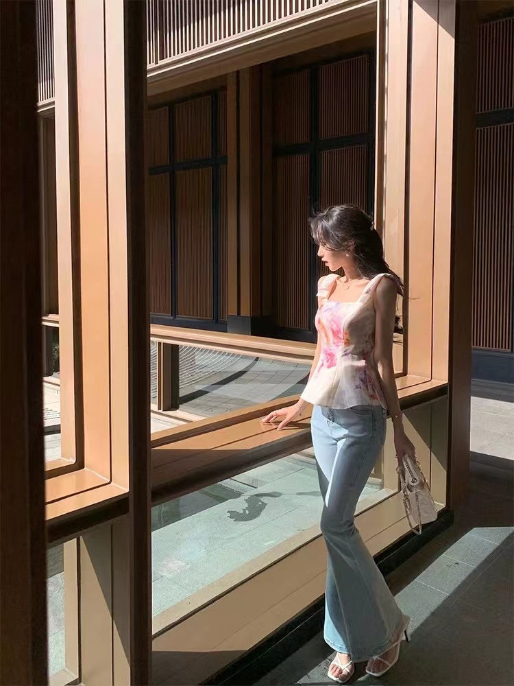 한국어 린 2026 봄 새로운 고급 센스 캐미솔 외부 가져 가라. 몸매 가꾸기 슬림해 보이는 세트 염색 꽃 의류
