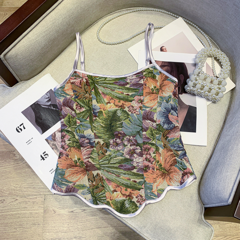 2026 여름 새로운 프랑스식 레트로 꽃무늬 유화 캐미솔 여성 인사이드 가져 가라. 외출용 태국 아름다운 맨위