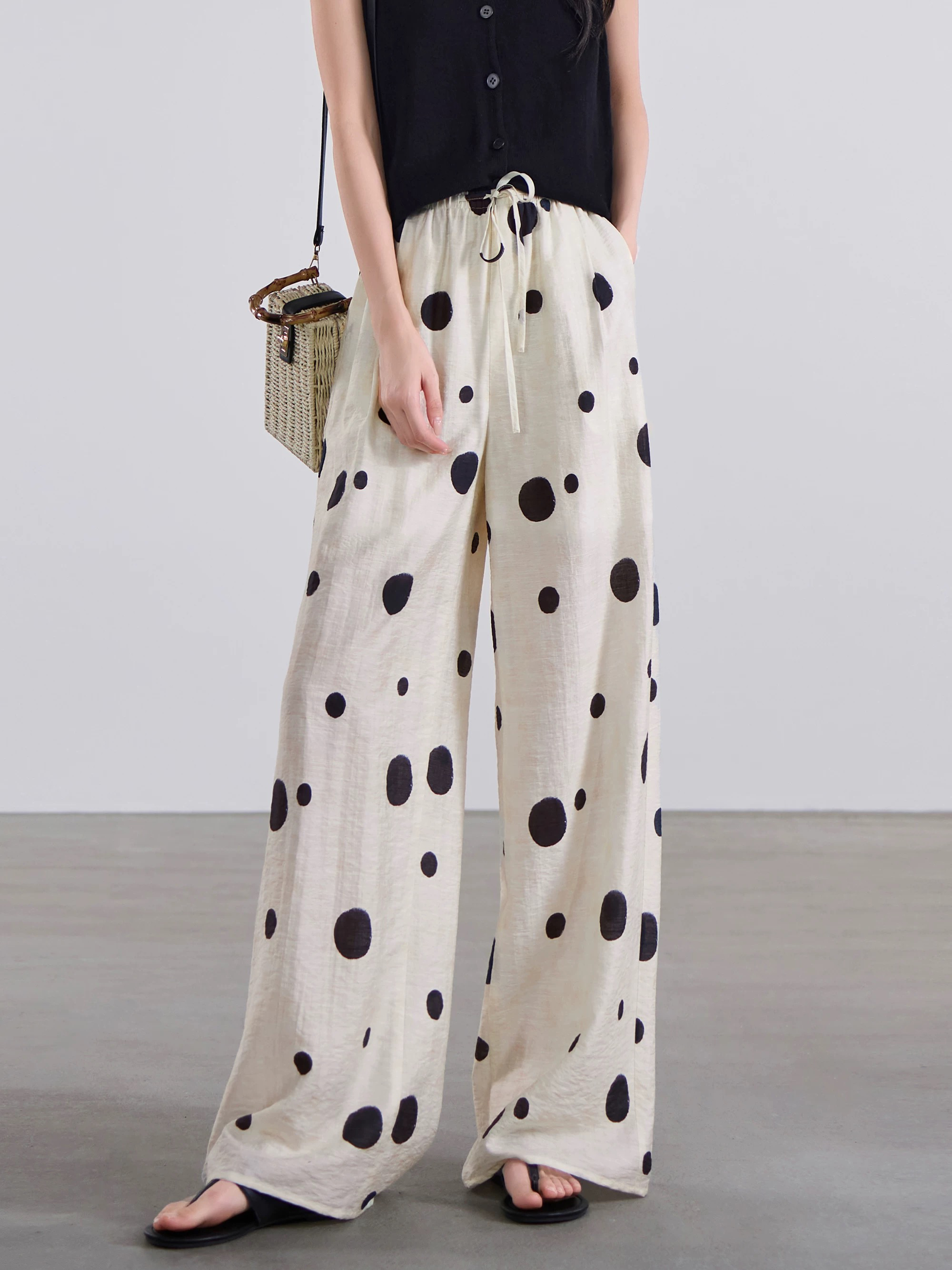 2026 년 여름 새로운 흑인과 백인 배색 도트 무늬 와이드 레깅스 바지 하이웨이스트 슬림해 보이는 다용도 루즈핏 캐주얼 바닥 청소 바지