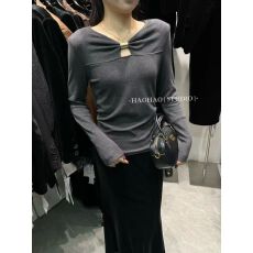 批发洋气设计感金属扣装饰长袖T恤<b class='q'>女装</b>早秋新品修身显瘦减龄百搭上衣