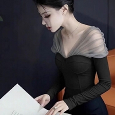 批发已出货◆甜辣妹<b class='q'>网纱</b>拼接一字露肩<b class='q'>打底衫</b>女内搭秋冬季独特修身上衣