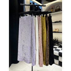 批发2025百搭高级感秋钻石绒<b class='q'>真丝</b>绒半身<b class='q'>裙</b>女新中式国风大码A版包臀