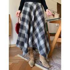 批发爱西里2025冬季新款简约<b class='q'>复古</b>格纹羊毛半身裙女显瘦不规则大摆长裙