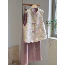 批发2026<b class='q'>春</b>粉紫色晕染新中式提花马甲盘扣坎肩国风立领无袖减龄年轻款