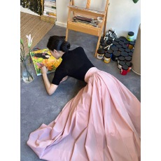 批发初晴独立法式艺术感高腰粉色半身<b class='q'>裙</b>女冬新款掐腰温柔大摆<b class='q'>伞</b><b class='q'>裙</b><b class='q'>裙</b>子