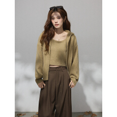 批发实拍法式高级感两件式软糯针织开衫外套女秋内搭背心上衣