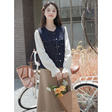 批发实拍复古深蓝色<b class='q'>牛仔</b>马甲女2026夏季新款叠穿马夹外套短款背心上衣