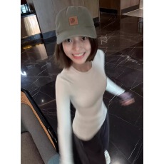 批发白色正肩基础款<b class='q'>t</b><b class='q'>恤</b>女春秋冬内搭修身显瘦收腰长袖打底衫上衣