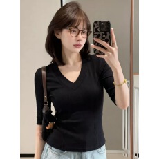 批发<b class='q'>黑色</b>v领短袖t恤女夏季正肩修身收腰五分袖半袖上衣短款<b class='q'>打底衫</b>