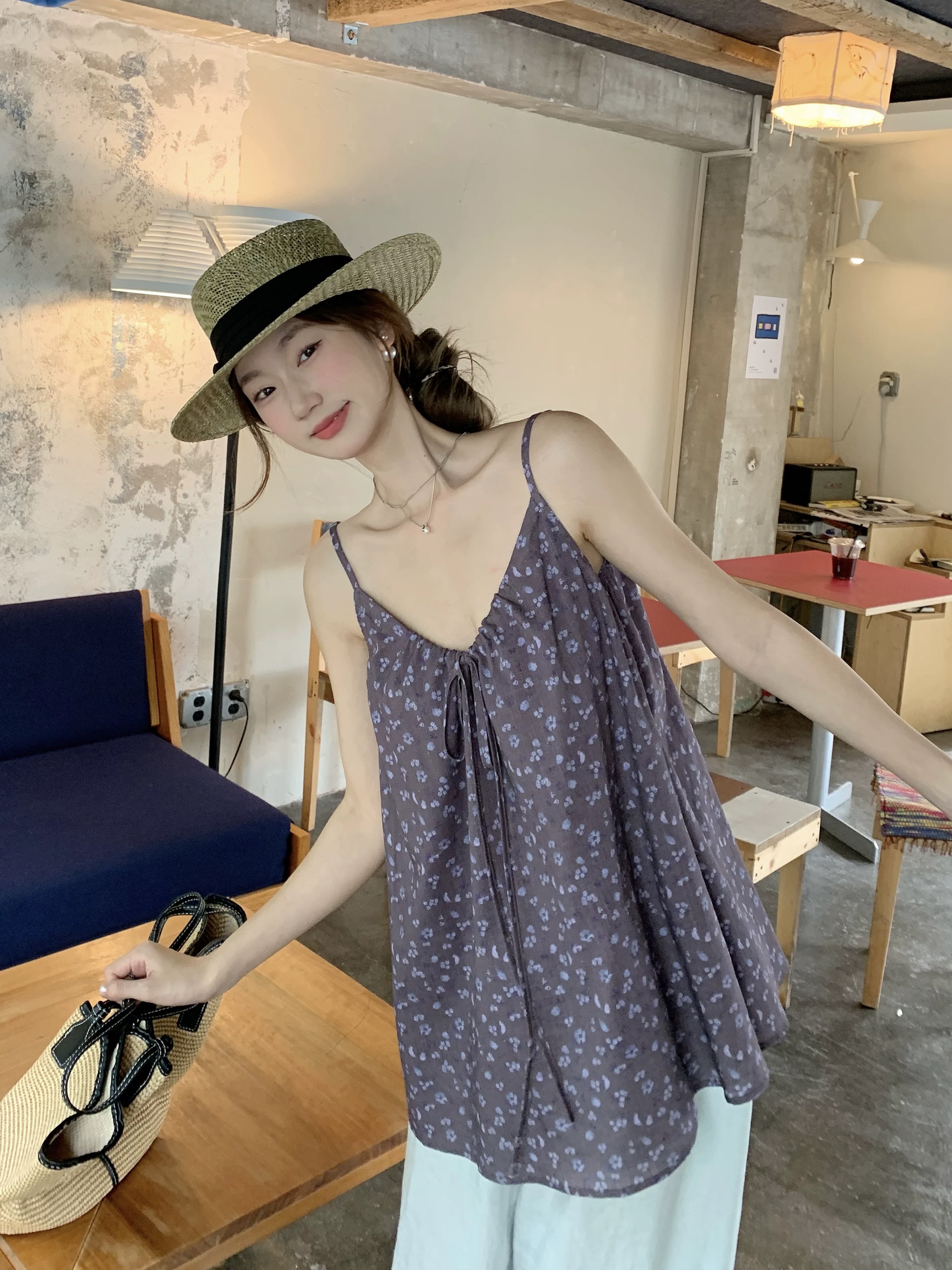 한 부서 느슨함 센스 느긋한 다용도 슬립 디자인 캐주얼 꽃무늬 루즈핏 V넥 품격 달콤함 맨위