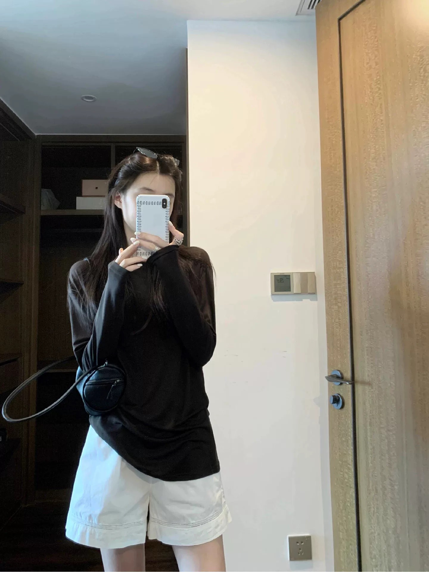 한국 스타일 얇은 스타일 고급 센스 자이언트 잘 생긴 가을 아름다운 슬림해 보이는 특별 아름다운 검정색 자외선 차단 맨위 여성