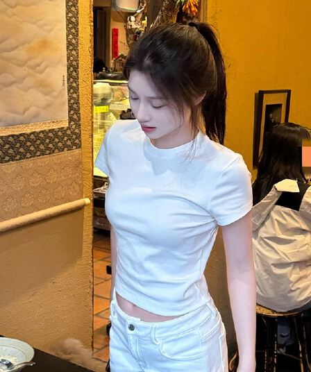 화이트 긍정적 인 어깨 반팔 티셔츠 여성 여름 새로운 몸매 가꾸기 인사이드 가져 가라. 작은 셔츠 슬림해 보이는 기본 셔츠 맨위
