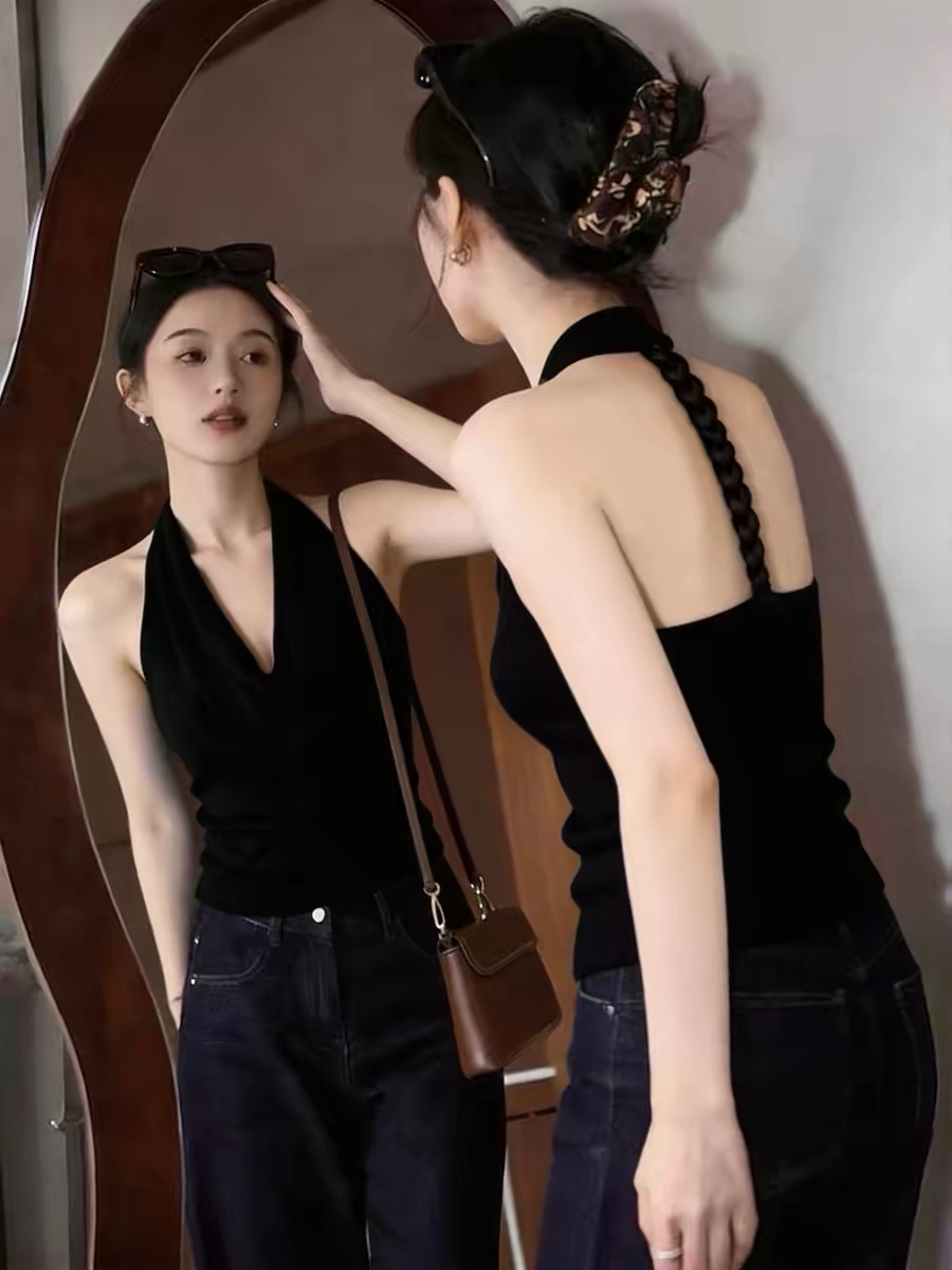 검정색 흔들다 칼라 행침 목 캐미솔 여름 외출용 디자인 센스 Chic 패션 핫걸 백리스 민소매 맨위