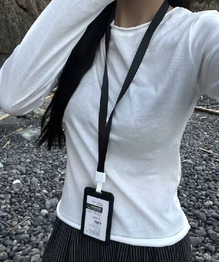 한 부서 볼륨 측면 화이트 긍정적 인 어깨 긴팔 티셔츠 여성 가을 겨울 2026 새로운 몸매 가꾸기 슬림해 보이는 인사이드 가져 가라. 기본 셔츠 맨위