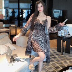 批发夏季吊带睡裙冰丝缎面性感豹纹<b class='q'>两件</b>套冰雪丝浴袍睡衣带胸垫52090