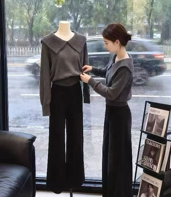베이비 칼라 니트 스웨터 스웨터 여자 가을 2025 새로운 빅 사이즈 지방 mm 슬림해 보이는 외국 가스 연령 감소 디자인 센스 맨위